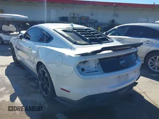 2021 Ford Mustang GT with VIN 1FA6P8CF8M5156290, listed as a IAAI auction lot 41277660 with 28,818 mi miles. Bid and sale history available at carsss.com. Image 3.