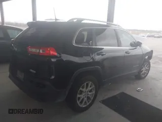 2018 Jeep Cherokee Latitude with VIN 1C4PJLCB1JD566236, listed as a IAAI auction lot 41278530 with 226,524 mi miles and . Bid and sale history available at DreamBid. Image 4.