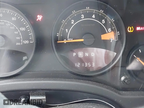 2016 Jeep Compass Sport z VIN 1C4NJCBA2GD715553, wystawiony jako IAAI lot #42205109 z przebiegiem 121 353 mil mil oraz . Historia ofert i sprzedaży dostępna na DreamBid. Obrazek 16.