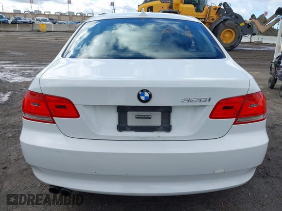 2008 BMW 3 Series 328i with VIN WBAWV13588P119231, listed as a IAAI auction lot 41732023 with 160,923 mi miles and . Bid and sale history available at DreamBid. Image 17.