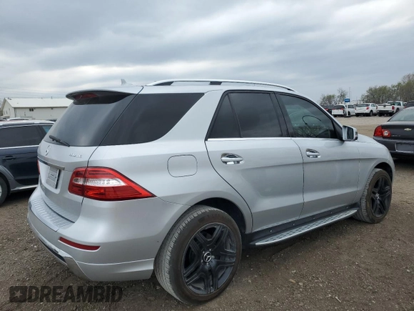 2015 Mercedes-Benz M 400 with VIN 4JGDA5GB9FA541274, listed as a Copart auction lot 53727975 with 118,921 mi miles and Clean Title. Bid and sale history available at DreamBid. Image 3.