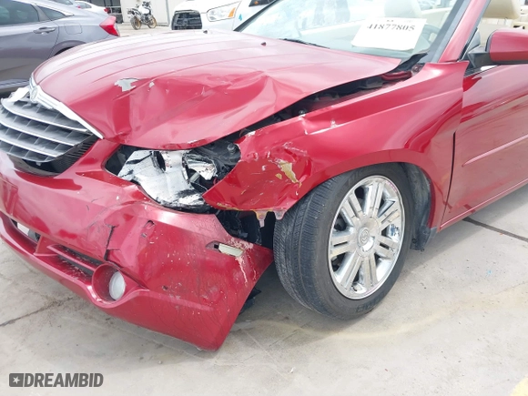 2008 Chrysler Sebring Limited with VIN 1C3LC65M28N268411, listed as a IAAI auction lot 41877805 with 110,886 mi miles. Bid and sale history available at carsss.com. Image 6.