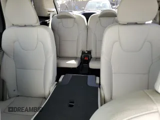 2022 Volvo XC90 Momentum with VIN YV4102PK9N1860873, listed as a Copart auction lot 75567144 with 13,675 mi miles and Salvage Title. Bid and sale history available at carsss.com. Image 10.