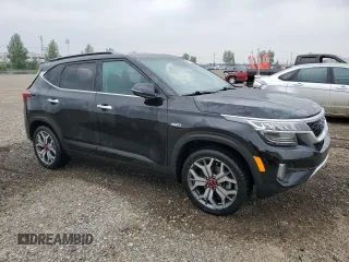 2021 Kia Seltos SX z VIN KNDETCA23M7145724, wystawiony jako Copart lot #60675105 z przebiegiem 108 324 mil mil oraz Szkoda całkowita • Salvage title. Historia ofert i sprzedaży dostępna na DreamBid. Obrazek 4.
