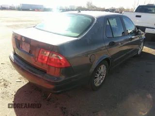 2005 Saab 9-5 Arc with VIN YS3ED49A953506826, listed as a IAAI auction lot 41658824 with 233,824 mi miles. Bid and sale history available at carsss.com. Image 4.