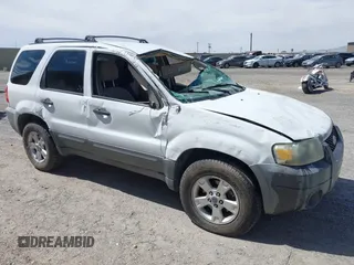 2005 Ford Escape XLT с VIN 1FMYU93165KA70903, выставлен на аукционе IAAI как лот 42291192 с пробегом 235 796 миль миль и . История ставок и продаж доступна на DreamBid. Изображение 1.