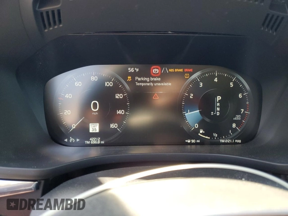 2020 Volvo XC60 Momentum z VIN YV4A22RK2L1589126, wystawiony jako Copart lot #51735925 z przebiegiem 42 212 mil mil oraz Szkoda całkowita • Salvage title. Historia ofert i sprzedaży dostępna na DreamBid. Obrazek 9.