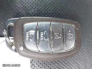 2016 Hyundai Tucson Eco with VIN KM8J3CA25GU257036, listed as a IAAI auction lot 41453539 with 68,235 mi miles. Bid and sale history available at carsss.com. Image 11.