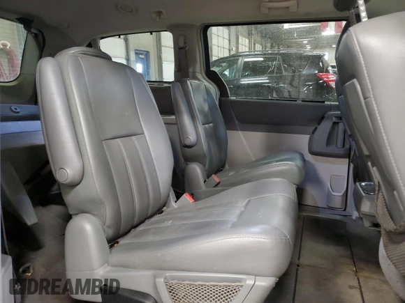 2009 Chrysler Town & Country Touring with VIN 2A8HR54X69R603995, listed as a Copart auction lot 49672995 with 199,440 mi miles and Non Repairable. Bid and sale history available at DreamBid. Image 11.