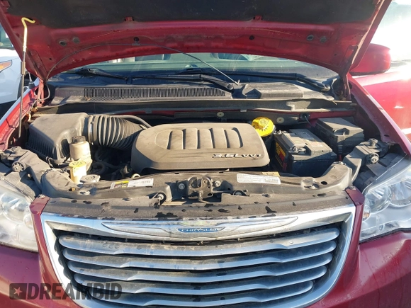 2014 Chrysler Town & Country Touring with VIN 2C4RC1BGXER126894, listed as a IAAI auction lot 41759567 with 150,994 mi miles. Bid and sale history available at carsss.com. Image 10.