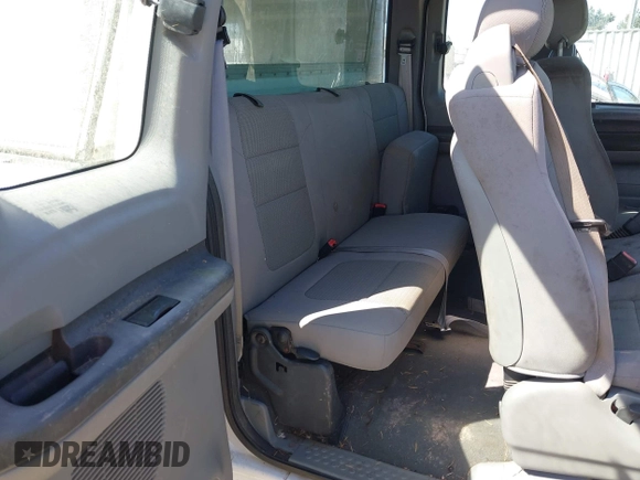 2006 Ford F-250 XL with VIN 1FTSX21536EB96392, listed as a IAAI auction lot 42379372 with 295,341 mi miles and . Bid and sale history available at DreamBid. Image 8.