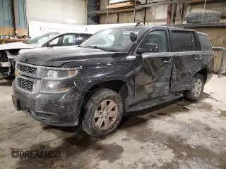 2015 Chevrolet Tahoe Commercial z VIN 1GNSK2EC4FR718793, wystawiony jako Copart lot #84749724 z przebiegiem 122 342 mil mil oraz Szkoda całkowita • Salvage title. Historia ofert i sprzedaży dostępna na DreamBid. Obrazek 1.