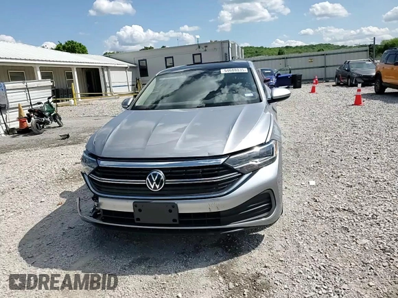 2024 Volkswagen Jetta SE с VIN 3VW7M7BU2RM059151, выставлен на аукционе Copart как лот 54608035 с пробегом 4 657 миль миль и Списание • Salvage title. История ставок и продаж доступна на DreamBid. Изображение 13.
