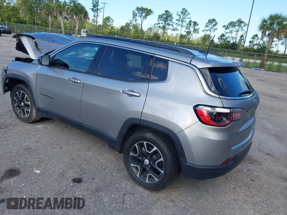 2022 Jeep Compass Latitude with VIN 3C4NJCBB8NT138706, listed as a IAAI auction lot 42503422 with 52,131 mi miles and . Bid and sale history available at DreamBid. Image 3.