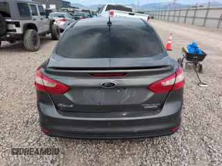 2013 Ford Focus SE with VIN 1FADP3F24DL189897, listed as a Copart auction lot 61970155 with 212,218 mi miles and Salvage title. Bid and sale history available at DreamBid. Image 6.