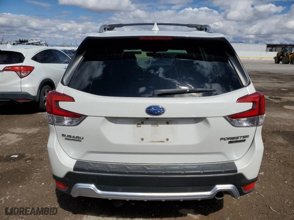 2022 Subaru Forester Touring with VIN JF2SKARC1NH422908, listed as a Copart auction lot 48389465 with 46,999 mi miles and Salvage Title. Bid and sale history available at carsss.com. Image 6.