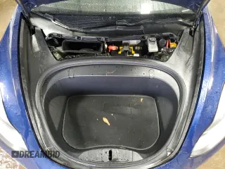 2018 Tesla Model 3 Long Range Battery z VIN 5YJ3E1EB3JF055673, wystawiony jako Copart lot #50915355 z przebiegiem 39 567 mil mil oraz Szkoda całkowita • Salvage title. Historia ofert i sprzedaży dostępna na DreamBid. Obrazek 11.
