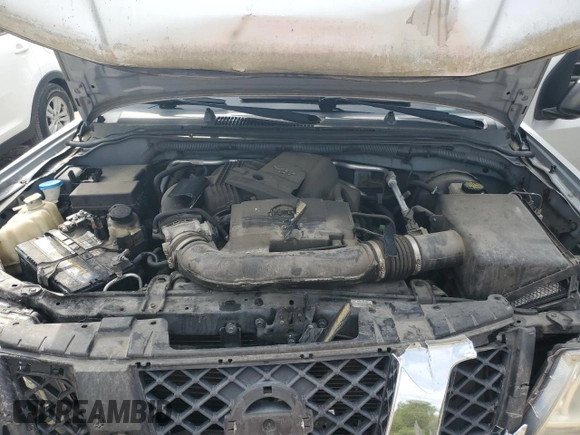 2010 Nissan Frontier SE z VIN 1N6AD0CWXAC433542, wystawiony jako Copart lot #54624735 z przebiegiem 61 232 mil mil oraz Szkoda całkowita • Salvage title. Historia ofert i sprzedaży dostępna na DreamBid. Obrazek 11.