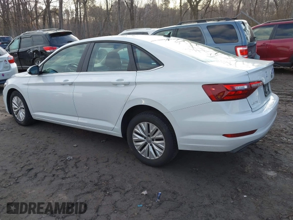 2020 Volkswagen Jetta S z VIN 3VWCB7BU1LM074767, wystawiony jako IAAI lot #41775551 z przebiegiem 65 037 mil mil oraz . Historia ofert i sprzedaży dostępna na DreamBid. Obrazek 3.