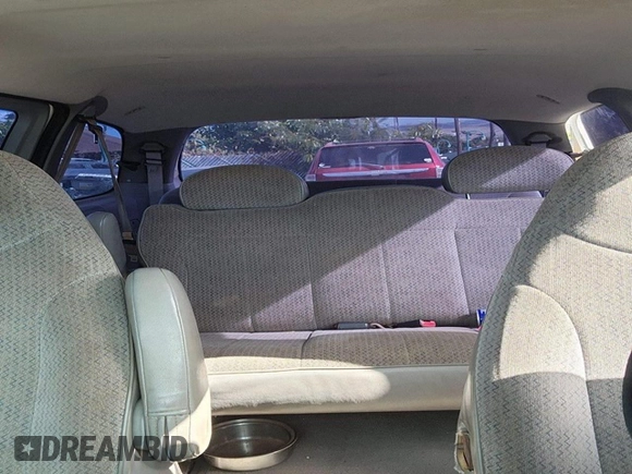 1998 Ford Windstar GL z VIN 2FMZA51U9WBD30693, wystawiony jako Copart lot #80142064 z przebiegiem 159 191 mil mil oraz Szkody całkowita. Historia ofert i sprzedaży dostępna na DreamBid. Obrazek 10.