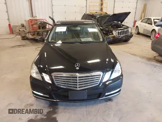 2012 Mercedes-Benz E 350 Luxury z VIN WDDHF8JB5CA563419, wystawiony jako IAAI lot #42184077 z przebiegiem 136 795 mil mil oraz . Historia ofert i sprzedaży dostępna na DreamBid. Obrazek 12.