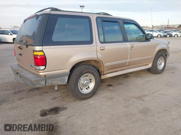 1996 Ford Explorer XL z VIN 1FMDU34X4TUD79706, wystawiony jako IAAI lot #41105853 z przebiegiem 152 175 mil mil oraz . Historia ofert i sprzedaży dostępna na DreamBid. Obrazek 4.