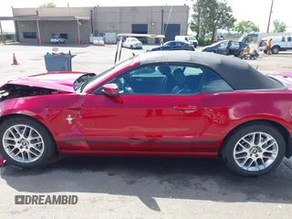 2014 Ford Mustang V6 with VIN 1ZVBP8EM1E5328100, listed as a IAAI auction lot 42075826 with 83,921 mi miles and . Bid and sale history available at DreamBid. Image 15.