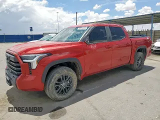 2024 Toyota Tundra SR5 z VIN 5TFLA5DB8RX194347, wystawiony jako Copart lot #66854365 z przebiegiem 12 531 mil mil oraz Szkoda całkowita • Salvage title. Historia ofert i sprzedaży dostępna na DreamBid. Obrazek 1.