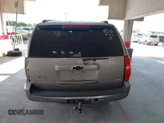 2007 Chevrolet Suburban LT с VIN 3GNFC16047G158109, выставлен на аукционе IAAI как лот 42607596 с пробегом 399 118 миль миль и . История ставок и продаж доступна на DreamBid. Изображение 16.