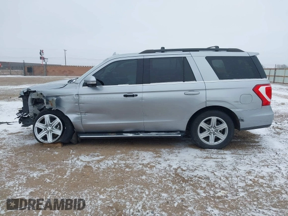 2020 Ford Expedition XLT z VIN 1FMJU1JTXLEA56148, wystawiony jako IAAI lot #41602849 z przebiegiem 133 596 mil mil oraz . Historia ofert i sprzedaży dostępna na DreamBid. Obrazek 15.