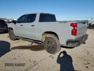 2024 Chevrolet Silverado 1500 Custom Trail Boss with VIN 3GCUDCED7RG321738, listed as a Copart auction lot 87263104 with 2,678 mi miles and Salvage Title. Bid and sale history available at carsss.com. Image 2.