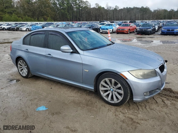 2011 BMW 3 Series 328i with VIN WBAPH7C54BE130826, listed as a Copart auction lot 41613375 with 195,037 mi miles and Salvage Title. Bid and sale history available at carsss.com. Image 4.