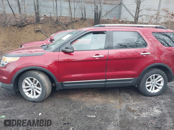 2013 Ford Explorer XLT with VIN 1FM5K8D85DGA47144, listed as a IAAI auction lot 42009829 with 215,192 mi miles and . Bid and sale history available at carsss.com. Image 14.