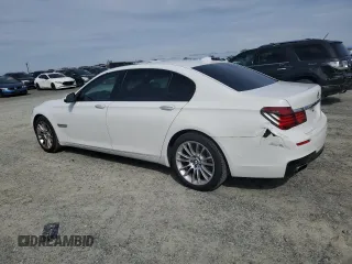 2015 BMW 7 Series 750Li z VIN WBAYE8C52FD781791, wystawiony jako Copart lot #49504935 z przebiegiem 103 171 mil mil oraz Szkoda całkowita • Salvage title. Historia ofert i sprzedaży dostępna na DreamBid. Obrazek 2.