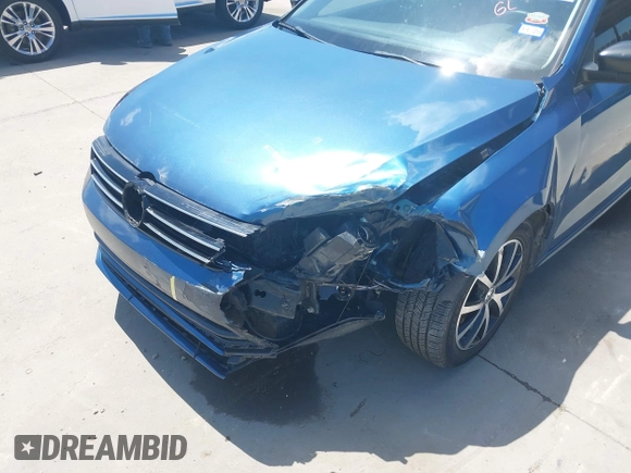 2016 Volkswagen Jetta Sedan 1.4T SE with VIN 3VWD67AJ8GM218112, listed as a IAAI auction lot 42061478 with 84,860 mi miles. Bid and sale history available at carsss.com. Image 6.