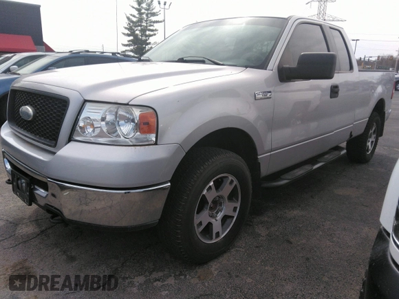 2006 Ford F-150 XLT with VIN 1FTPX14V76NB40824, listed as a IAAI auction lot 41963597 with 161,985 mi miles. Bid and sale history available at carsss.com. Image 2.