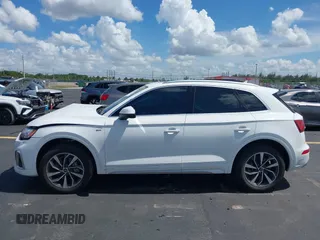 2022 Audi Q5 S line Premium with VIN WA1GAAFY2N2087968, listed as a IAAI auction lot 42531144 with 41,542 mi miles and . Bid and sale history available at DreamBid. Image 15.