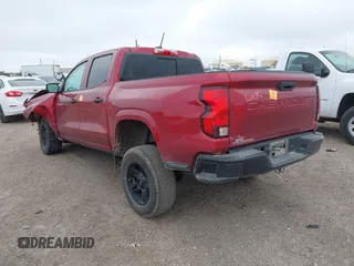 2023 Chevrolet Colorado 2WD Work Truck с VIN 1GCGSBEC1P1141557, выставлен на аукционе IAAI как лот 41505314 с пробегом Не указан миль и . История ставок и продаж доступна на DreamBid. Изображение 3.