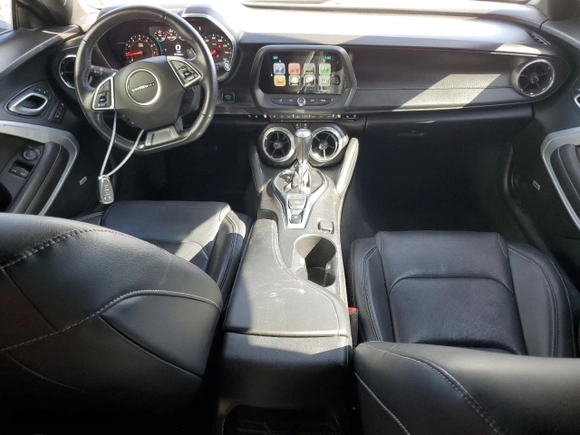 2018 Chevrolet Camaro 2LT with VIN 1G1FD1RS0J0130315, listed as a Copart auction lot 82207654 with 97,986 mi miles and Salvage Title. Bid and sale history available at carsss.com. Image 8.