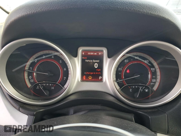 2014 Dodge Journey R/T with VIN 3C4PDCEG3ET276533, listed as a Copart auction lot 50359055 with 121,251 mi miles and Salvage title. Bid and sale history available at DreamBid. Image 9.
