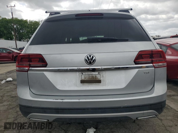 2018 Volkswagen Atlas S with VIN 1V2AP2CA2JC536673, listed as a Copart auction lot 49325125 with 134,248 mi miles and Clean title. Bid and sale history available at DreamBid. Image 6.