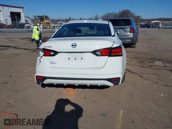 2020 Nissan Altima 2.5 S with VIN 1N4BL4BV1LC151115, listed as a IAAI auction lot 41231907 with 53,729 mi miles and . Bid and sale history available at carsss.com. Image 16.