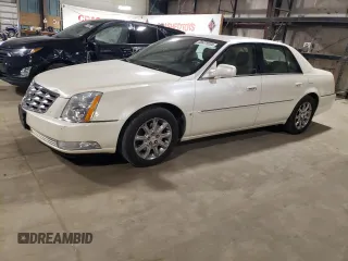 2008 Cadillac DTS 1SA z VIN 1G6KD57Y68U112217, wystawiony jako Copart lot #58471534 z przebiegiem 94 482 mil mil oraz Szkody całkowita. Historia ofert i sprzedaży dostępna na DreamBid. Obrazek 1.