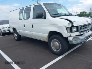 1998 Ford Econoline Cargo z VIN 1FTSE34L0WHB18091, wystawiony jako IAAI lot #42283871 z przebiegiem 328 576 mil mil oraz . Historia ofert i sprzedaży dostępna na DreamBid. Obrazek 1.