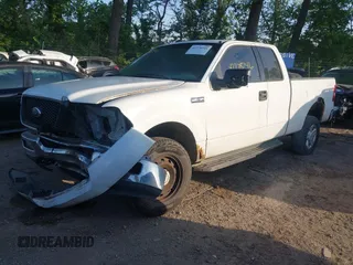 2004 Ford F-150 STX с VIN 1FTRX14W14FA10594, выставлен на аукционе IAAI как лот 42278746 с пробегом 285 096 миль миль и . История ставок и продаж доступна на DreamBid. Изображение 17.