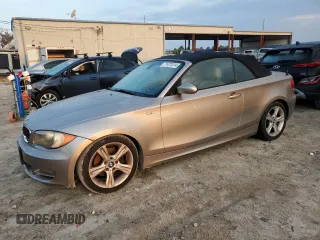 2008 BMW 1 Series 128i with VIN WBAUL73578VE88399, listed as a Copart auction lot 71472414 with 108,550 mi miles and Salvage Title. Bid and sale history available at carsss.com. Image 1.
