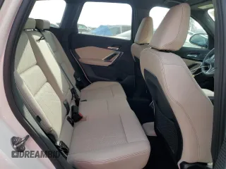 2023 BMW X1 xDrive28i z VIN WBX73EF03P5V97445, wystawiony jako Copart lot #41968653 z przebiegiem 406 mil mil oraz . Historia ofert i sprzedaży dostępna na DreamBid. Obrazek 11.