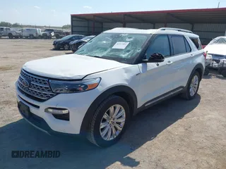 2020 Ford Explorer Limited z VIN 1FMSK8FH2LGC81613, wystawiony jako IAAI lot #42227881 z przebiegiem 135 808 mil mil oraz . Historia ofert i sprzedaży dostępna na DreamBid. Obrazek 2.