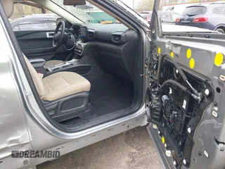 2022 Ford Explorer with VIN 1FMSK7BH9NGA08252, listed as a IAAI auction lot 42012523 with 122,293 mi miles and . Bid and sale history available at DreamBid. Image 5.