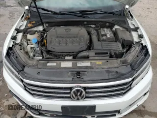 2018 Volkswagen Passat SE z VIN 1VWBA7A32JC021694, wystawiony jako Copart lot #57619625 z przebiegiem 113 172 mil mil oraz Szkoda całkowita • Salvage title. Historia ofert i sprzedaży dostępna na DreamBid. Obrazek 11.
